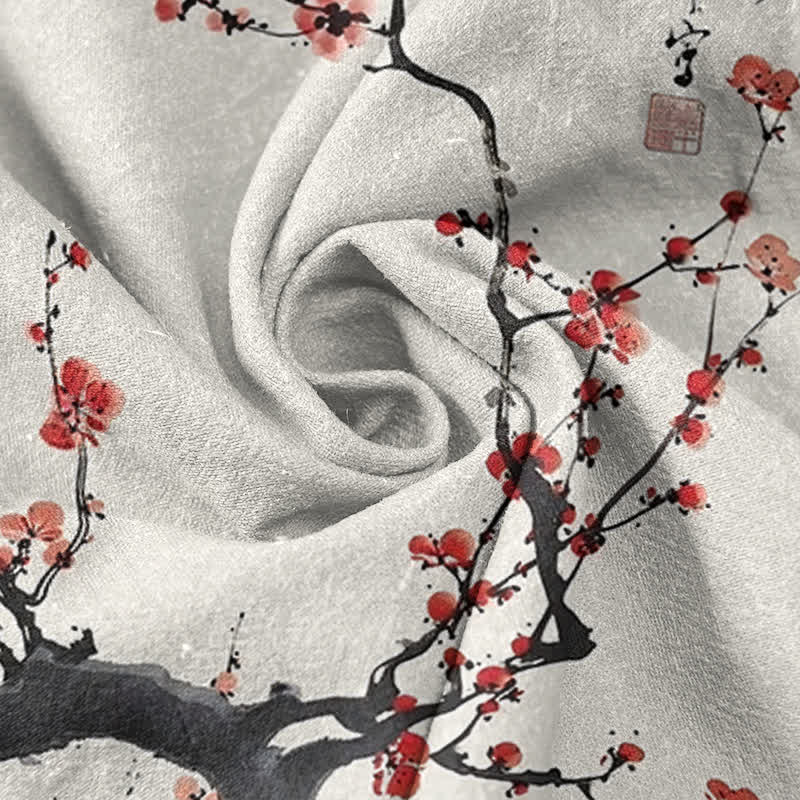 Buddha Stones Camisa de manga corta con medio botón para hombre, de algodón, con estampado de ramas de flores de ciruelo y caligrafía. - image 2