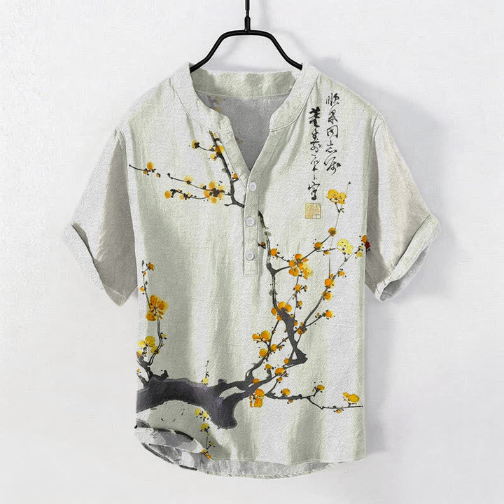 Buddha Stones Camisa de manga corta con medio botón para hombre, de algodón, con estampado de ramas de flores de ciruelo y caligrafía. - Caqui - US/UK/AU50, EU60 (5XL) - image 3