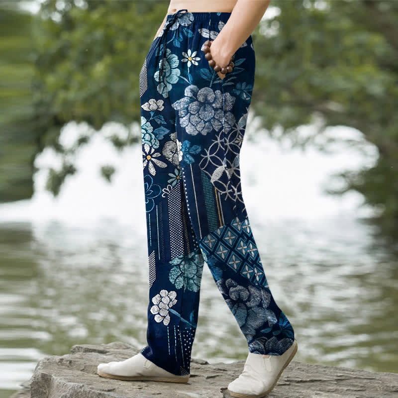 Buddha Stones Pantalones de hombre de algodón con estampado floral bohemio en patchwork, corte ajustado y bolsillos. - image 1