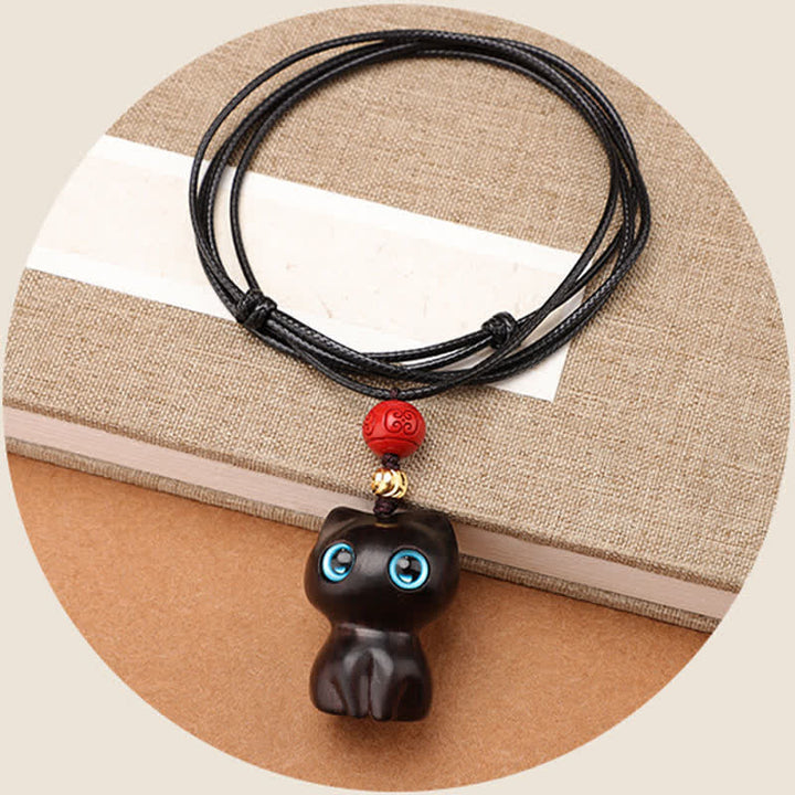 Buddha Stones Collar con colgante de gato tranquilo, bonito y tranquilo, de madera de ébano y sándalo rojo. - image 3