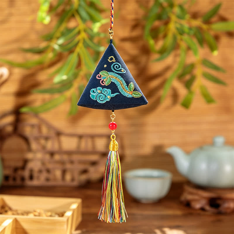 Buddha Stones Bordado Zongzi Triángulo Escorpión Lindo Animal Decoración - Ciempiés de la Marina - image 14