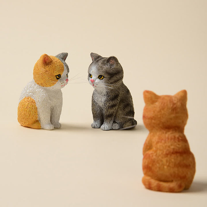 Buddha Stones Familia de gatitos melancólicos pintados en resina, mini gatos, decoración de animales adorables - image 2