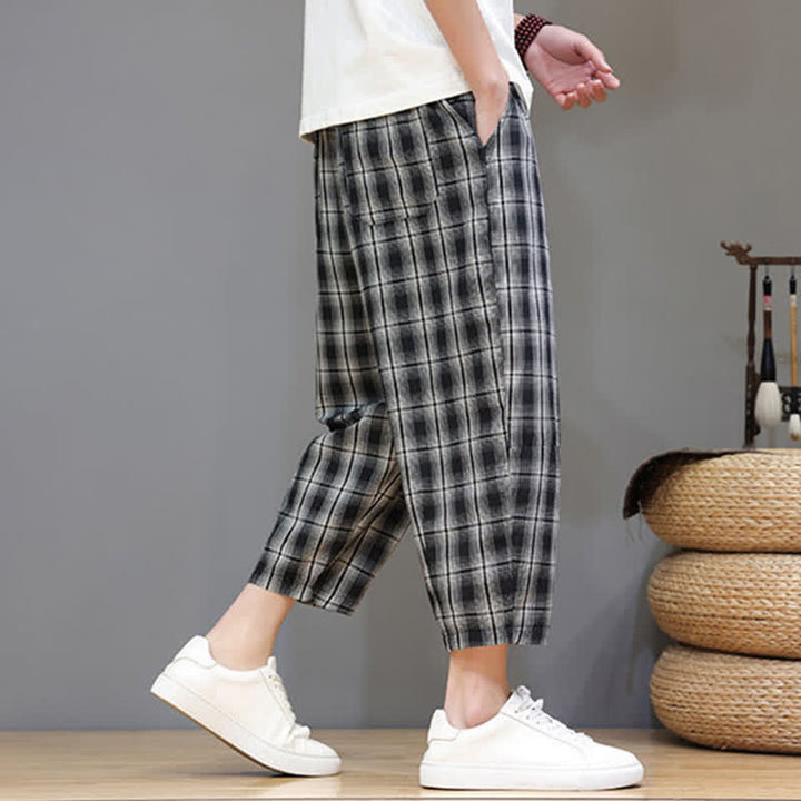 Buddha Stones Pantalones capri de verano informales con cordón ajustable y estampado a cuadros, estilo harem para hombre con bolsillos. - image 13