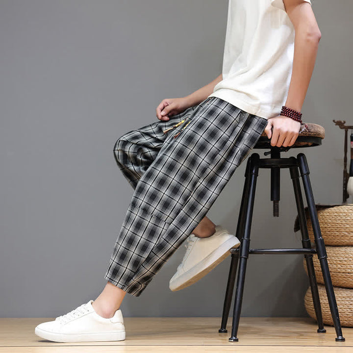 Buddha Stones Pantalones capri de verano informales con cordón ajustable y estampado a cuadros, estilo harem para hombre con bolsillos. - image 15