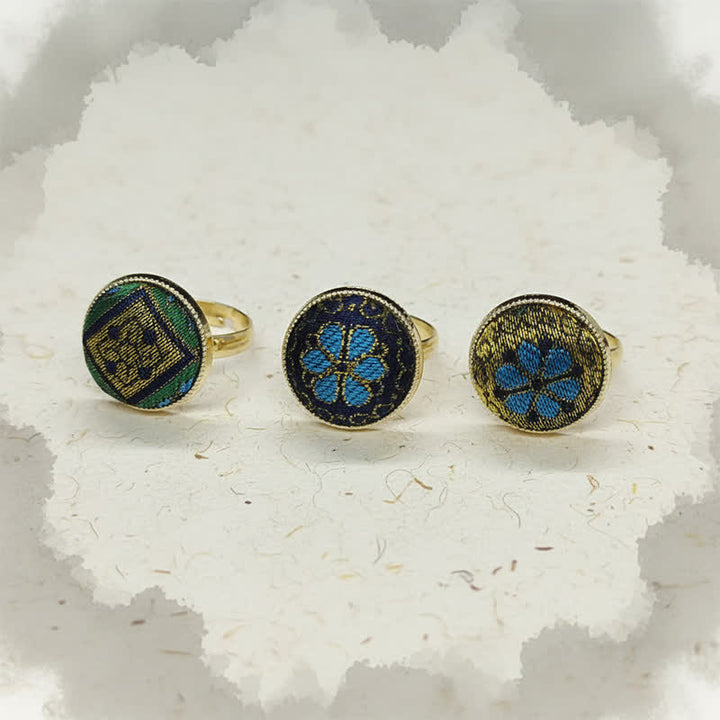 Buddha Stones Anillo redondo ajustable hecho a mano con brocado y diseño floral. - image 10