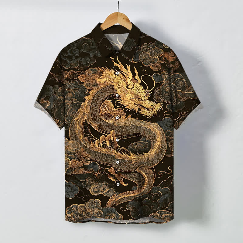 Buddha Stones Camisa de manga corta para hombre con botones y estampado de nube de dragón dorado, resistente a las arrugas. - Marrón silla de montar - US/UK/AU48, UE58 (4XL) - image 0