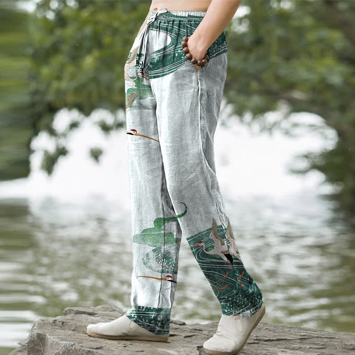 Buddha Stones Pantalones de hombre de algodón blanco con estampado de grullas y olas, corte cónico y bolsillos. - image 7