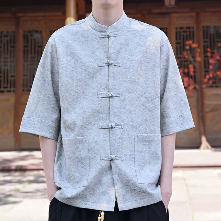 Buddha Stones Camisas de manga corta para hombre de estilo Summer Tang con cuello mandarín, botones de rana y bolsillo. - image 3