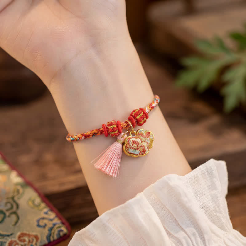 Buddha Stones Pulsera de protección con dije de candado chino, bolsa de dinero de manzana de cinco colores tejida a mano - image 55