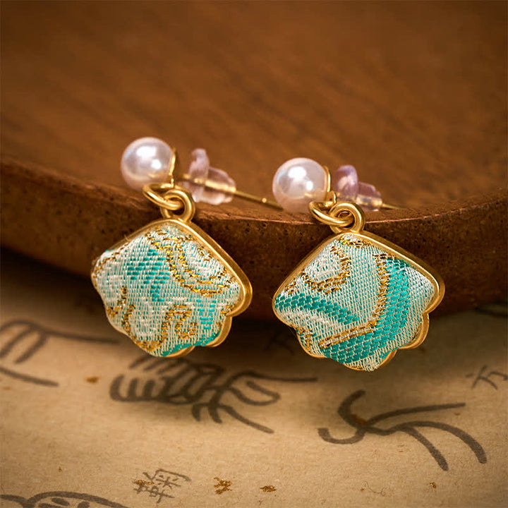 Buddha Stones Pendientes chinos de perlas con brocado en forma de hoja - image 1