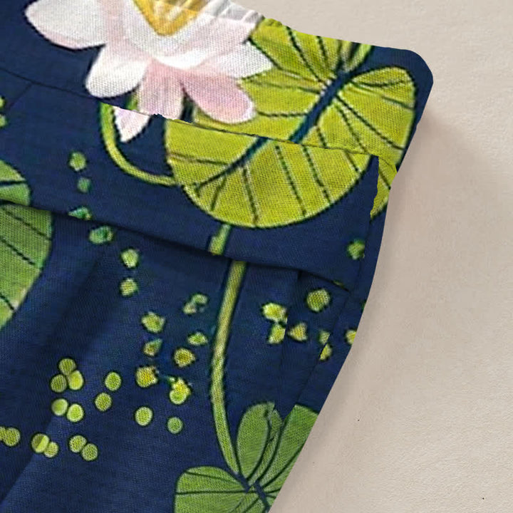 Buddha Stones Pantalones de mujer de algodón y lino con estampado de hojas de loto en color verde, cintura elástica y pernera ancha con bolsillos. - image 2
