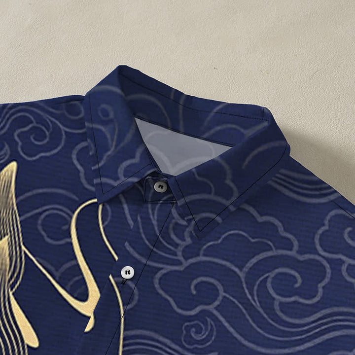 Buddha Stones Camisa de manga corta para hombre con botones y estampado de nube de dragón dorado, resistente a las arrugas. - image 2
