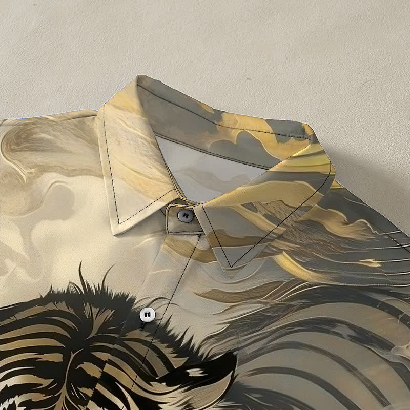 Buddha Stones Camisa de manga corta para hombre con botones y estampado de olas y nubes de tigre, resistente a las arrugas. - image 2