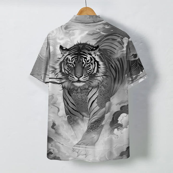 Buddha Stones Camisa de manga corta para hombre con botones y estampado de olas y nubes de tigre, resistente a las arrugas. - image 11