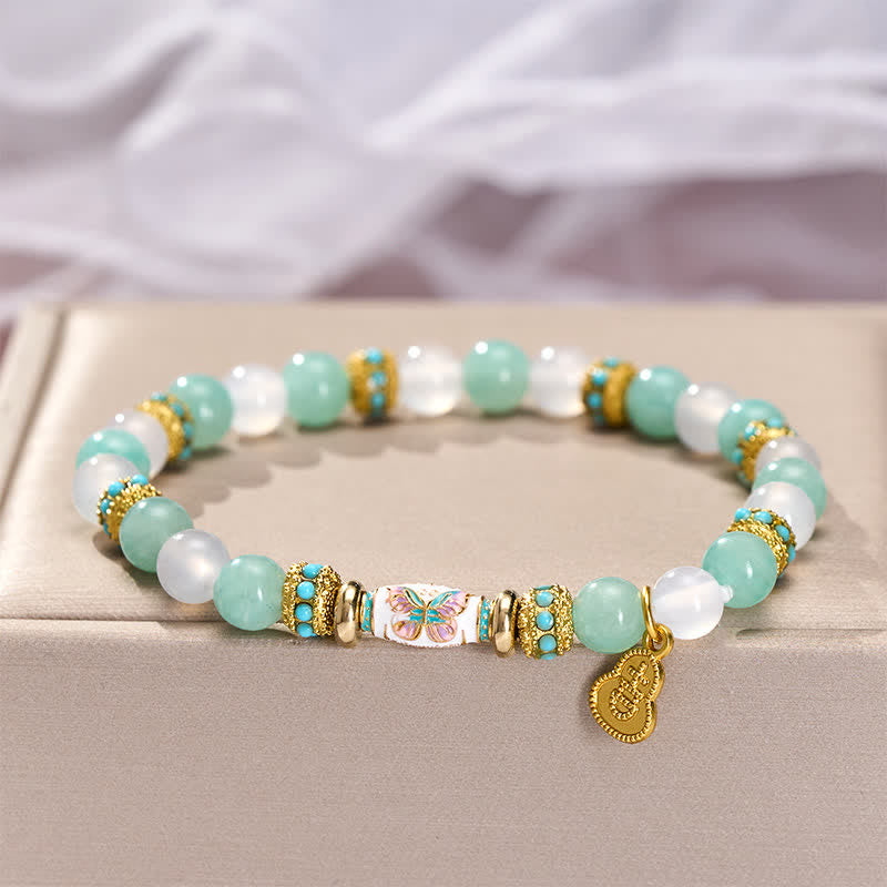 Buddha Stones Pulsera de cuentas redondas pulidas a mano con forma de mariposa, ágata blanca y esmalte amazonita - image 2
