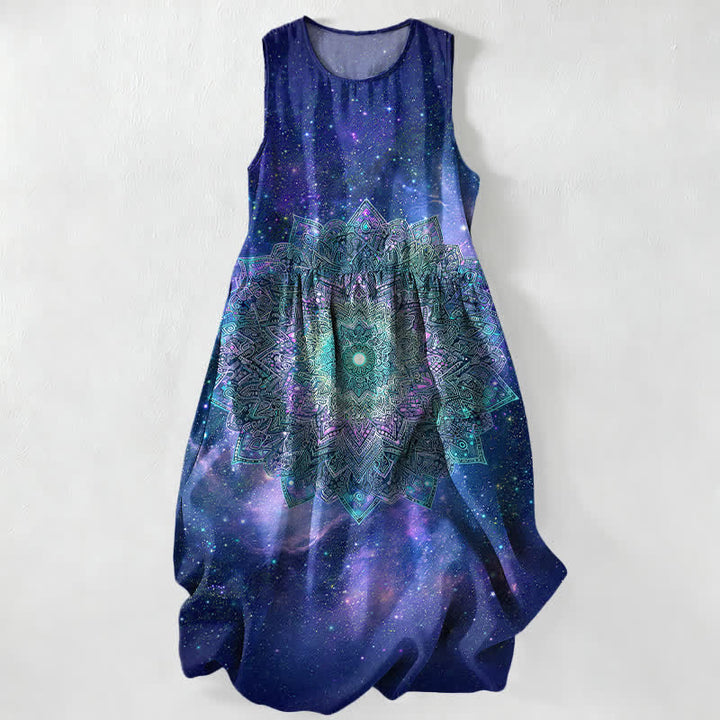 Buddha Stones Vestido midi de verano informal para mujer con estampado de mandala cósmico y galaxia, sin mangas y con bolsillos. - Azul medianoche - US16，UK/AU20，EU48 (3XL) - image 5