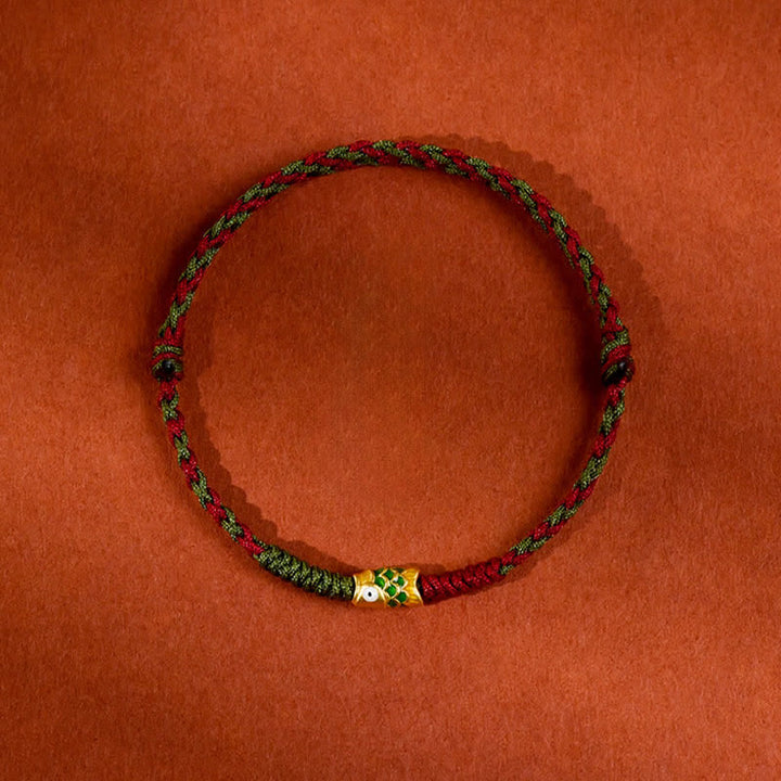 Buddha Stones Pulsera tobillera de oro 999 trenzado con hilo de colores rojo y verde con diseño de pez koi para la buena suerte. - image 2