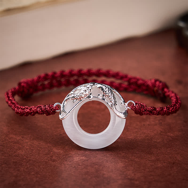 Buddha Stones Pulsera de hilo rojo con diseño de pez koi de jade blanco - Jade blanco (Protección ♥ Felicidad) - image 0