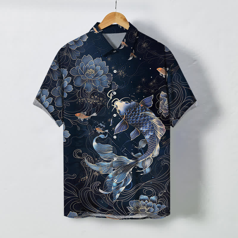 Buddha Stones Camisa transpirable de manga corta para hombre con botones y estampado de loto koi azul - Marina de guerra - US/UK/AU48, UE58 (4XL) - image 0