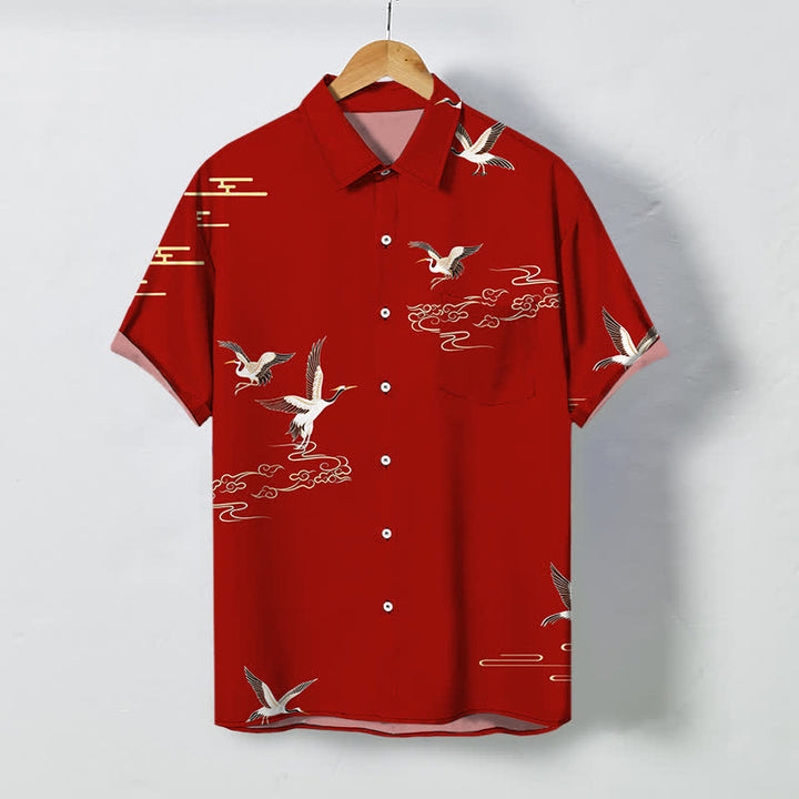 Buddha Stones Camisa de manga corta para hombre con botones y estampado de nubes y grullas rojas, resistente a las arrugas. - Ladrillo refractario - US/UK/AU48, UE58 (4XL) - image 0