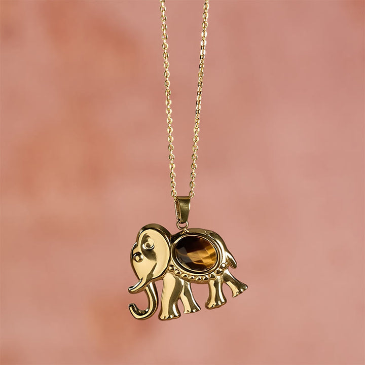 Buddha Stones Collar protector de elefante con ojo de tigre chapado en oro - image 3