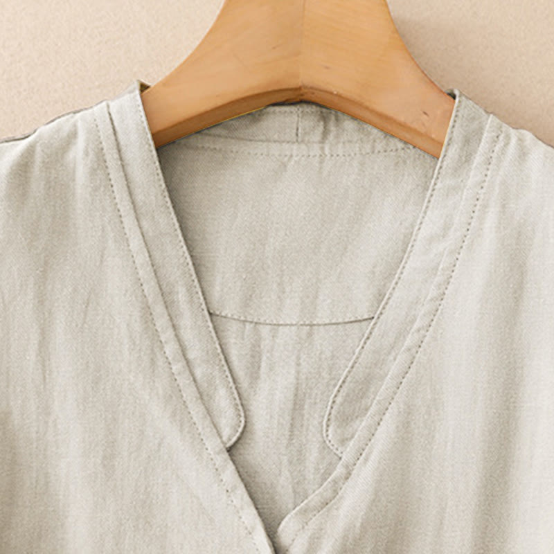 Buddha Stones Camiseta sin mangas lisa de cuello en V con botones, estilo casual de verano para mujer. - image 3