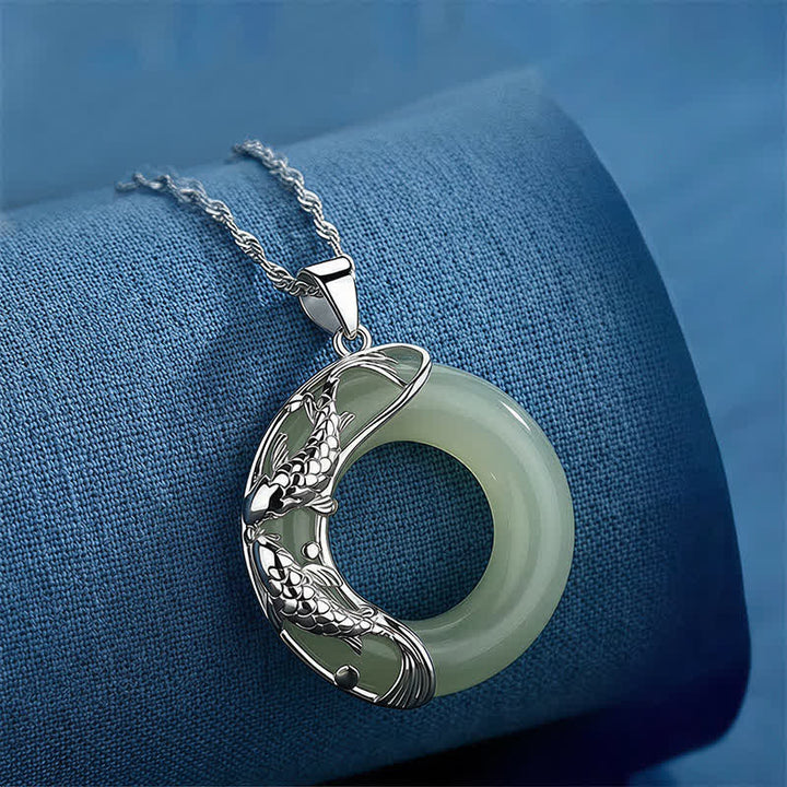 Buddha Stones Collar con colgante de hebilla circular de la suerte con forma de pez koi de jade verde Hetian - image 1