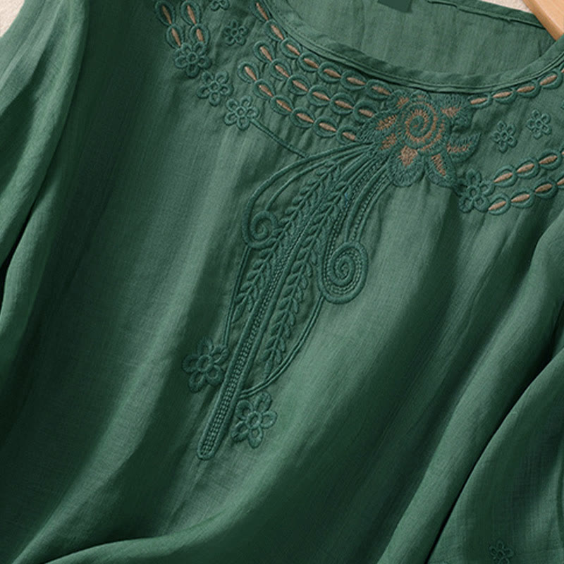 Camiseta de mujer con cuello redondo y mangas abullonadas, diseño floral liso y artístico de Buddha Stones. - image 22