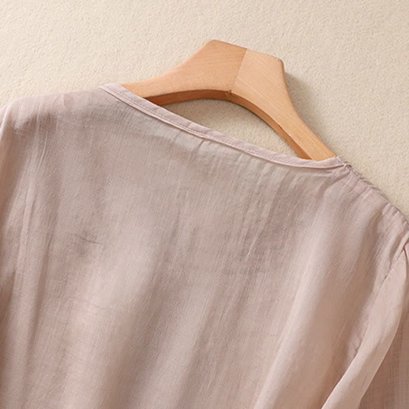 Camiseta de mujer con cuello redondo y mangas abullonadas, diseño floral liso y artístico de Buddha Stones. - image 7