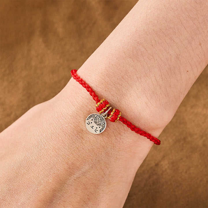 Buddha Stones Colgante redondo de plata de ley 925 con gatito comiendo pescado, símbolo de prosperidad, con pulsera trenzada de hilo rojo y negro. - image 8