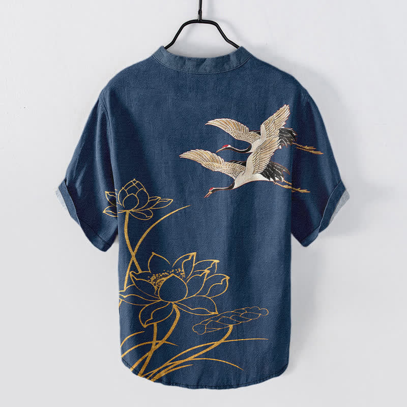 Buddha Stones Camisa de manga corta con medio botón para hombre, modelo Cotton Crane Golden Lotus. - image 1