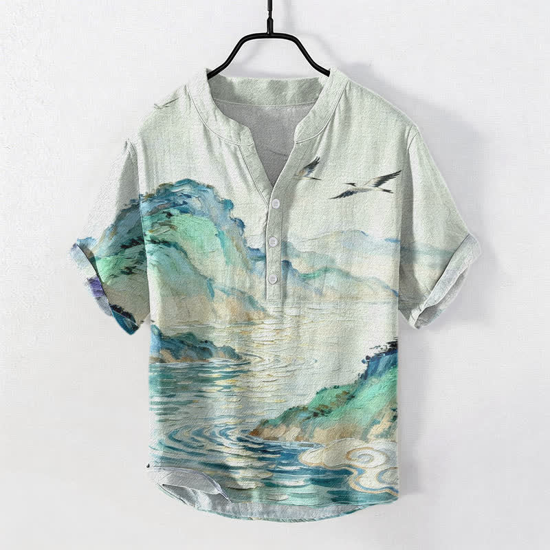 Buddha Stones Camisa de manga corta con medio botón para hombre, de algodón, con estampado de paisaje costero en acuarela. - Crema de menta - US/UK/AU50, EU60 (5XL) - image 0