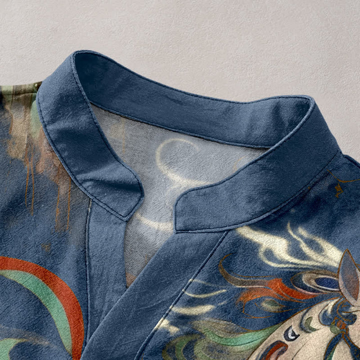 Buddha Stones Camisa de manga corta con medio botón y estampado ornamental de caballo al galope para hombre, de algodón. - image 2