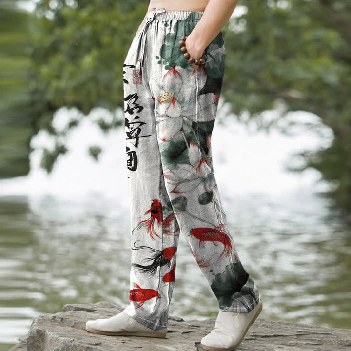 Buddha Stones Pantalones de hombre de algodón con estampado de peces koi y efecto lavado a la tinta, corte cónico y bolsillos. - image 1