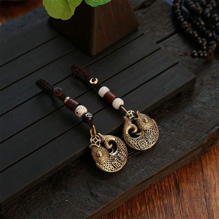 Buddha Stones Llaveros redondos trenzados con dije de pez koi de latón para el éxito - image 14