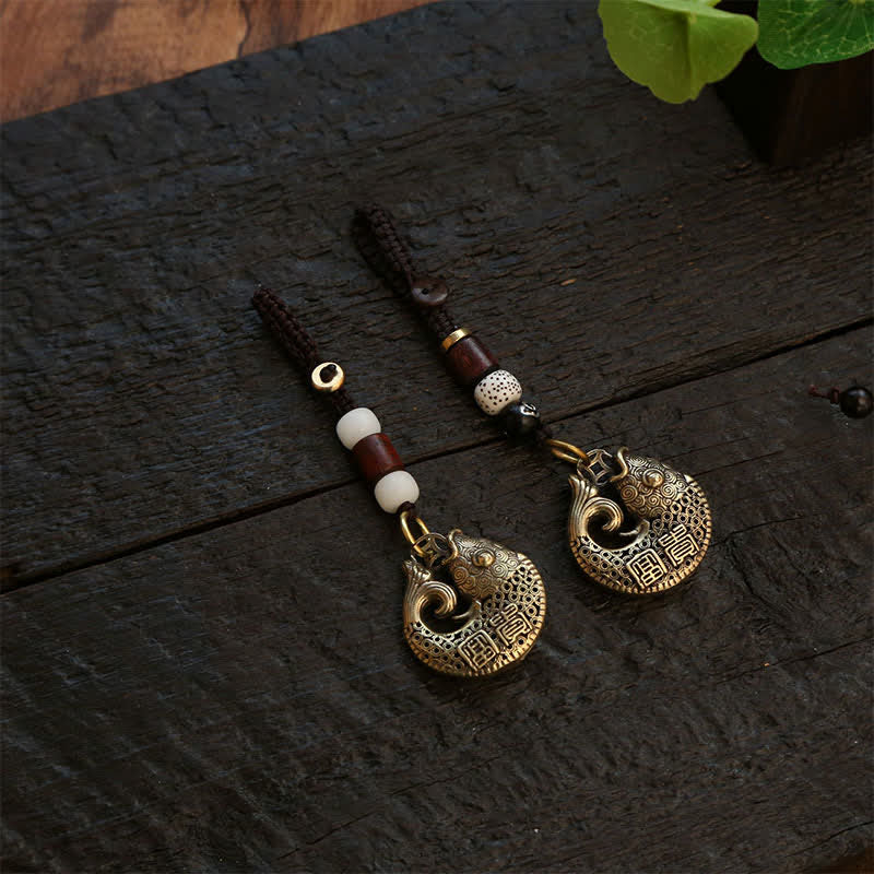Buddha Stones Llaveros redondos trenzados con dije de pez koi de latón para el éxito - image 15