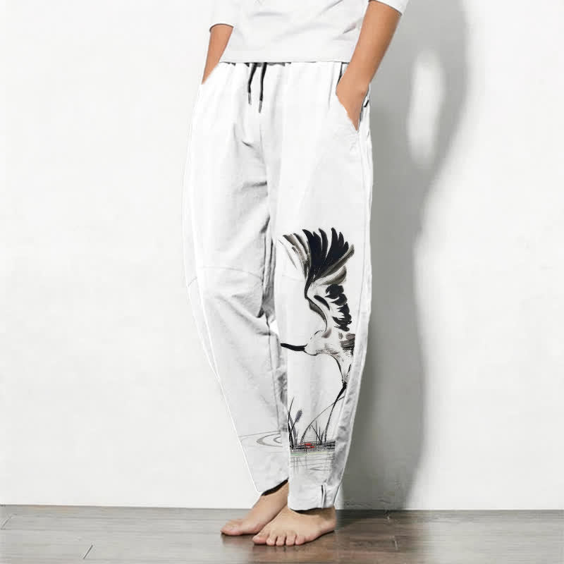Buddha Stones Pantalones de hombre de algodón puro con estampado de grullas y cordón ajustable, corte cónico y bolsillos. - image 1