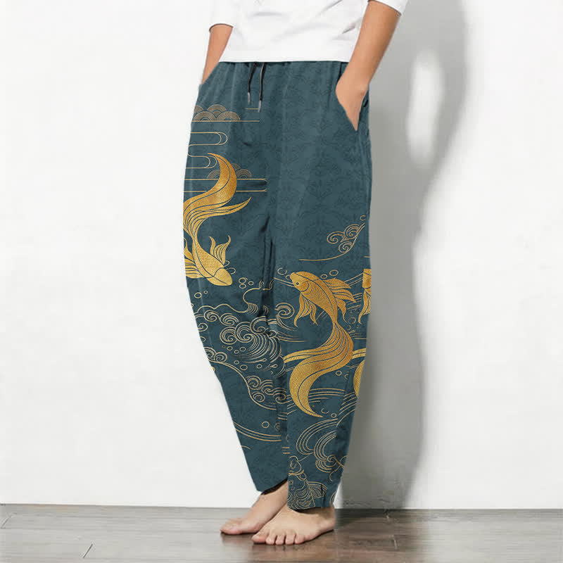 Buddha Stones Pantalones de hombre de algodón puro con estampado de olas y peces koi dorados, cordón ajustable y corte cónico, con bolsillos. - image 12