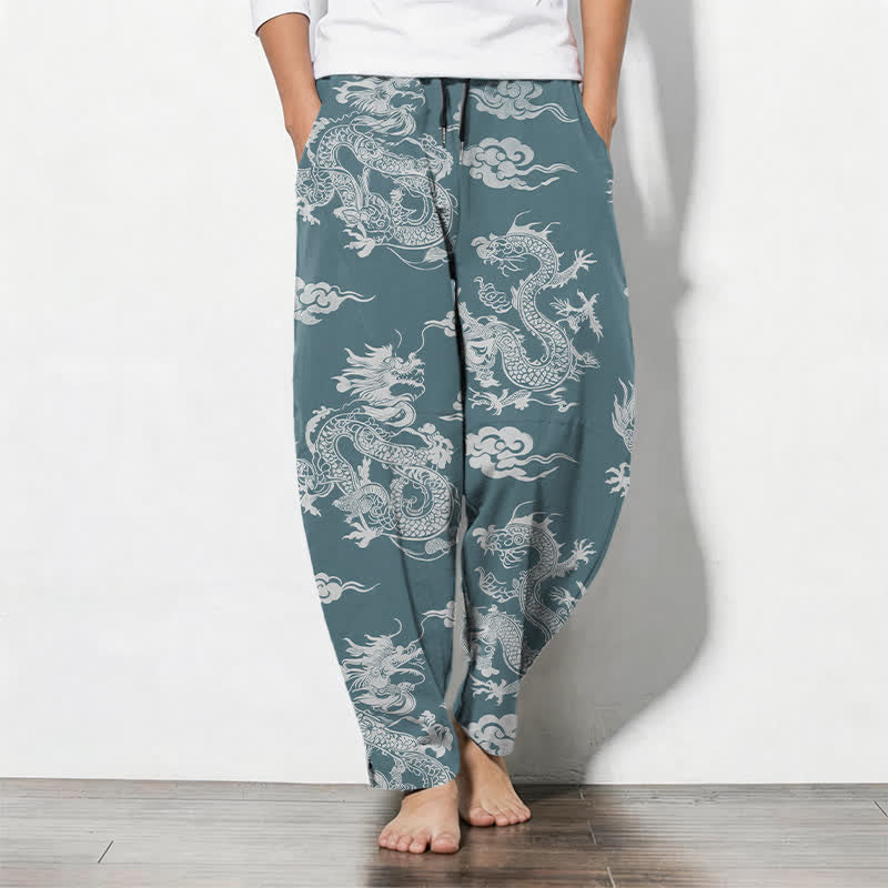 Buddha Stones Pantalones de hombre de algodón puro con estampado de nube de dragón oscuro, cordón ajustable y corte cónico, con bolsillos. - Azul cadete - US/UK/AU50, EU60 (5XL) - image 7