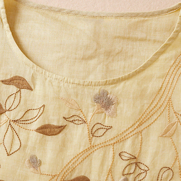 Vestido midi de fibra con cuello redondo y manga corta, bordado con hojas y Buddha Stones. - image 3