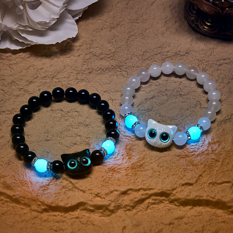 Buddha Stones Pulsera de cuentas de jade blanco y obsidiana negra con forma de linda cabeza de gato. - image 0