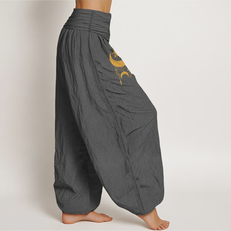 Buddha Stones Pantalones harem de mujer con cintura elástica, estampado de luna creciente dorada y estrellas, de algodón puro. - image 1