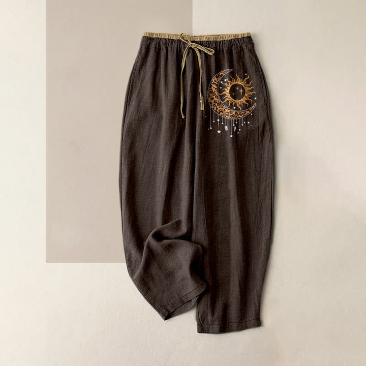Buddha Stones Pantalones de mujer de algodón puro con estampado de sol y luna celestiales, cintura elástica y bolsillos. - Marrón silla de montar - US16，UK/AU20，EU48 (3XL) - image 4