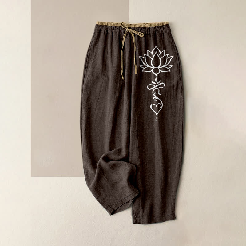 Buddha Stones Pantalones de mujer de algodón puro con estampado de loto blanco y cintura elástica con bolsillos. - Marrón silla de montar - US16，UK/AU20，EU48 (3XL) - image 4