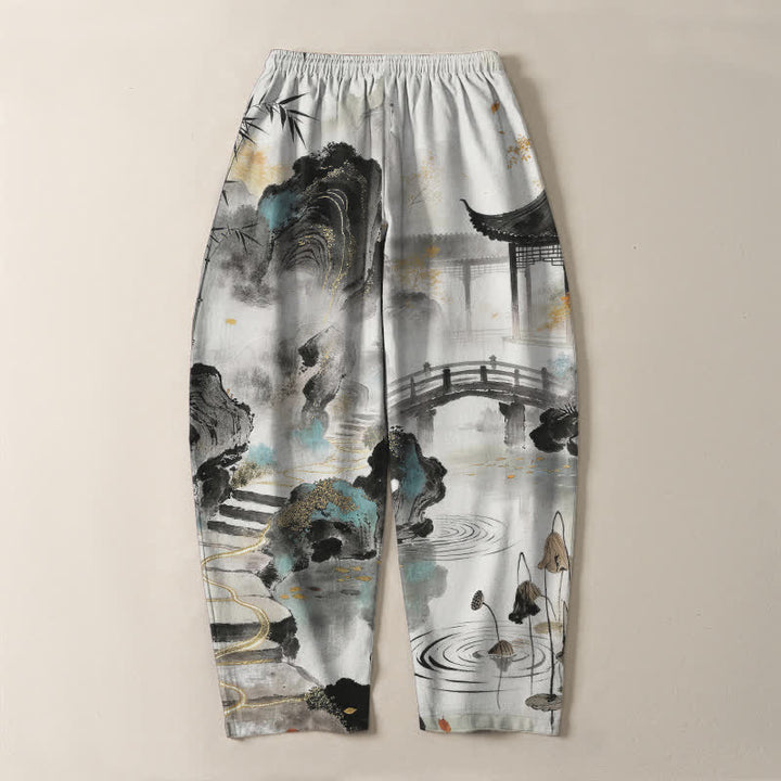 Buddha Stones Pantalones de hombre de algodón puro con estampado de paisaje de bambú, cordón ajustable y corte cónico, con bolsillos. - image 3