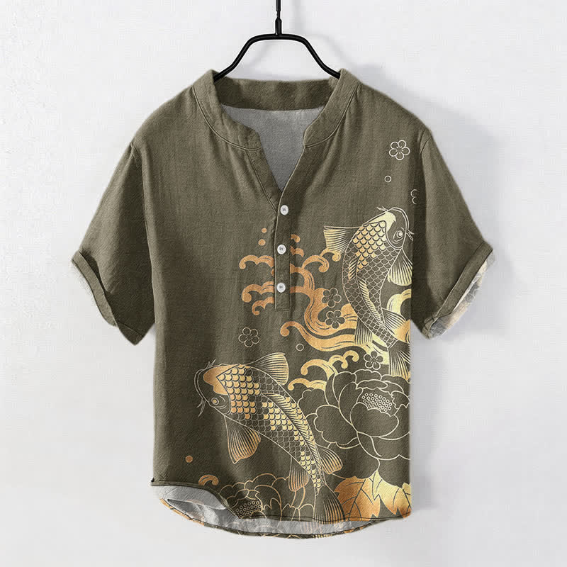 Buddha Stones Camisa de manga corta con medio botón y estampado de peonías y peces koi para hombre, de algodón. - Caqui oscuro - US/UK/AU50, EU60 (5XL) - image 0