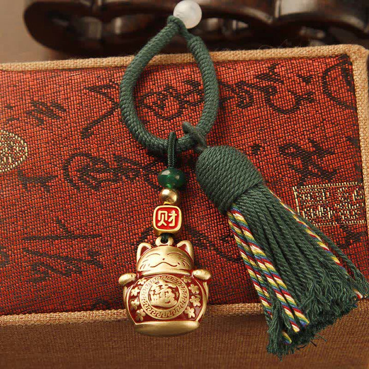 Buddha Stones Llaveros con borla de bendición de personaje Fu, de latón tejido a mano con cuerda roja. - Borla verde del Gato de la Suerte - image 2
