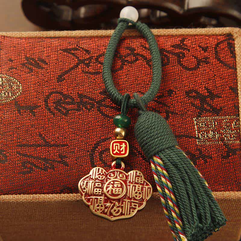 Buddha Stones Llaveros con borla de bendición de personaje Fu, de latón tejido a mano con cuerda roja. - Borla verde con cierre de longevidad - image 8