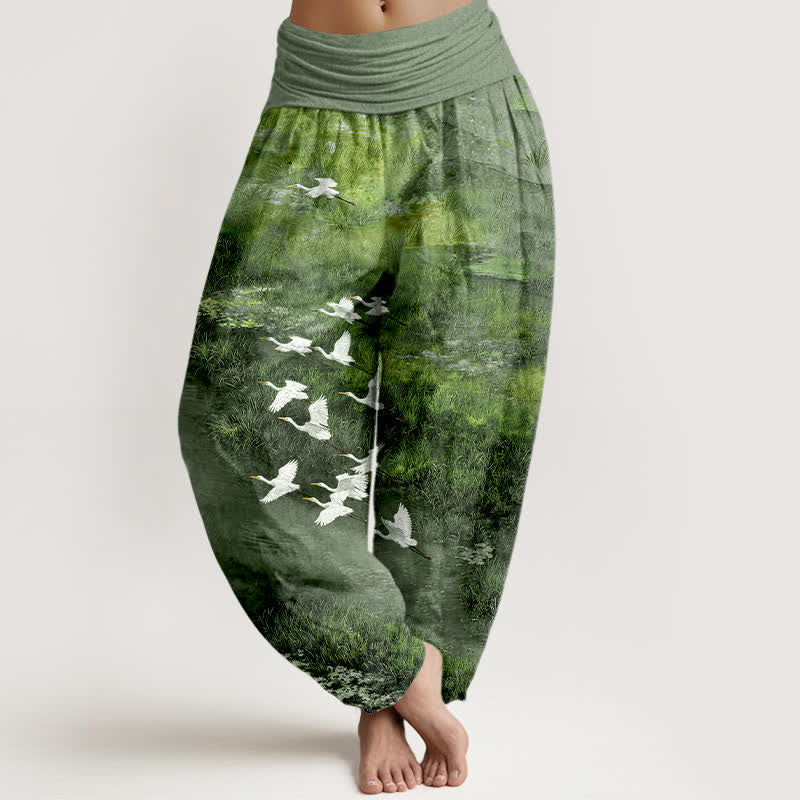 Buddha Stones Pantalones harem de mujer con cintura elástica y estampado de pájaros voladores en un lago de algodón. - Verde mar oscuro - US16，UK/AU20，EU48 (3XL) - image 8