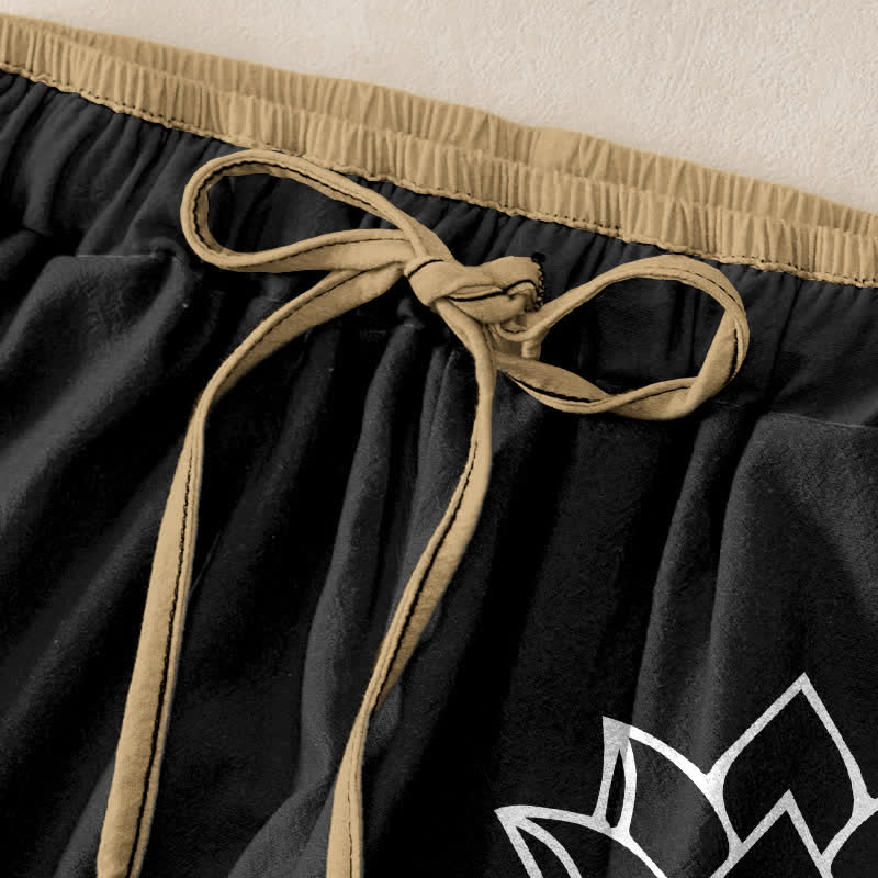 Buddha Stones Pantalones de mujer de algodón puro con estampado de loto sereno y cintura elástica con bolsillos. - image 1